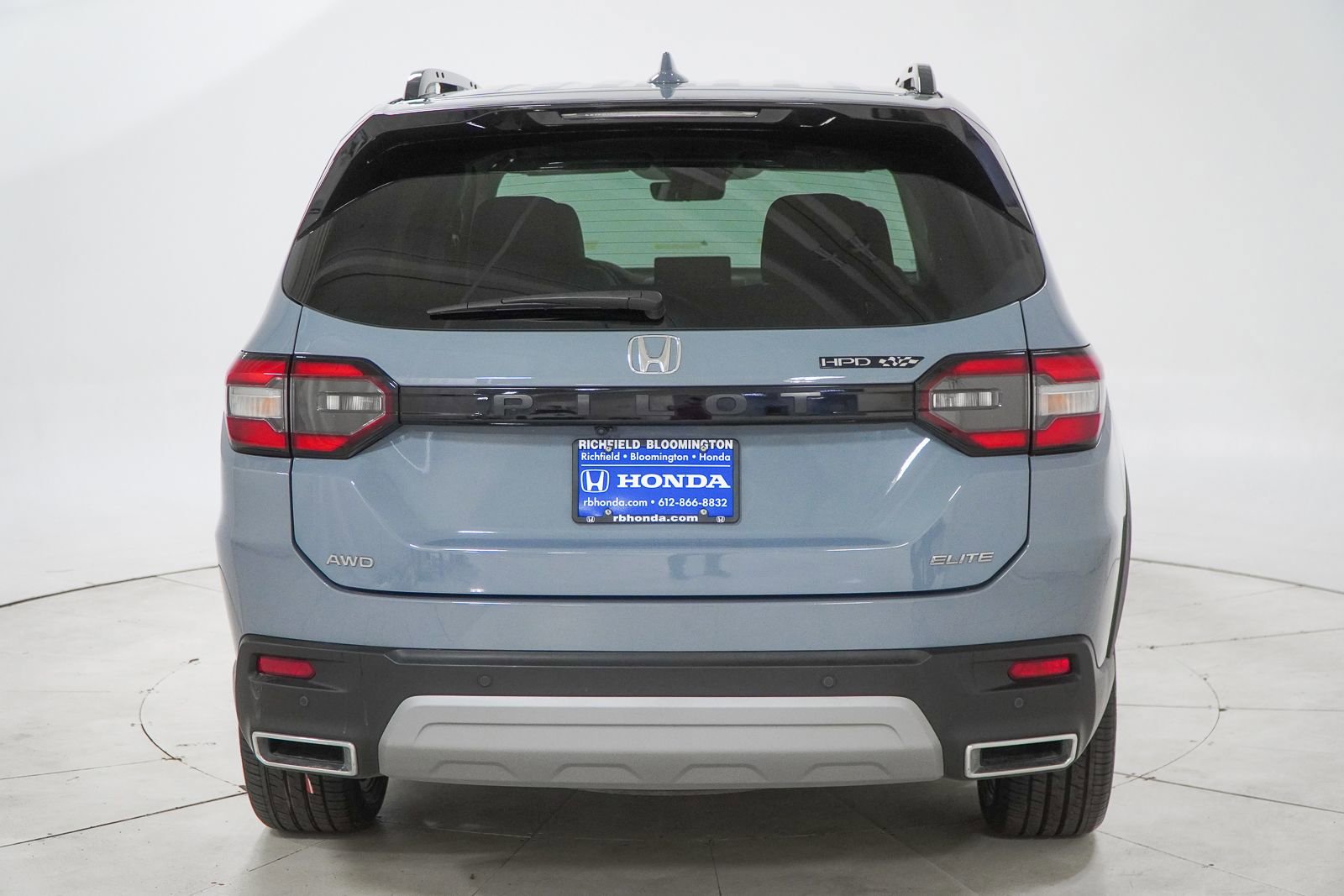 Used 2023 Honda Pilot Elite image 9
