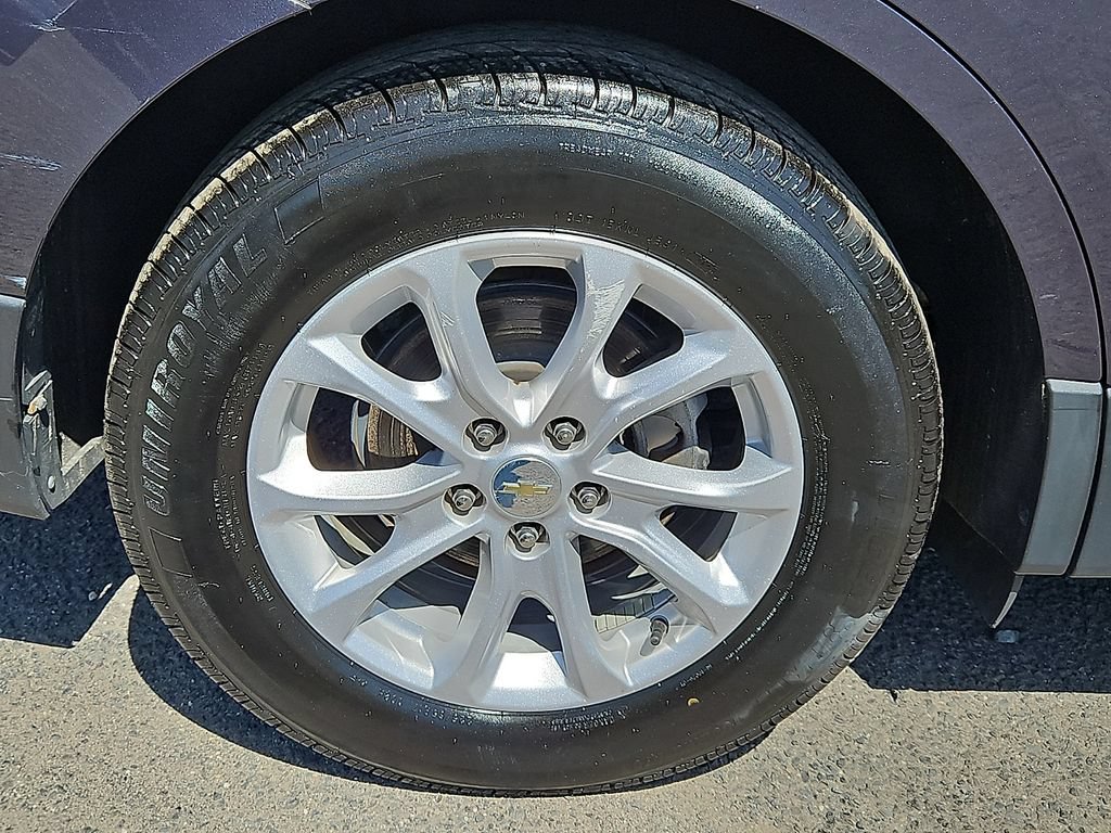 Used 2018 Chevrolet Equinox LT FWD image 35