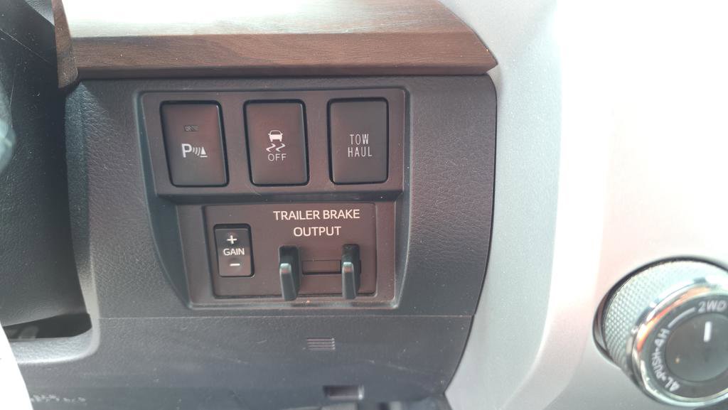 Used 2019 Toyota Tundra Limited image 25