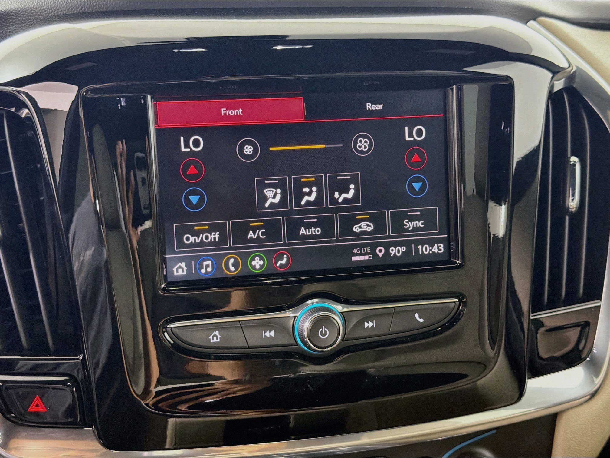 Used 2023 Chevrolet Traverse LS FWD image 19