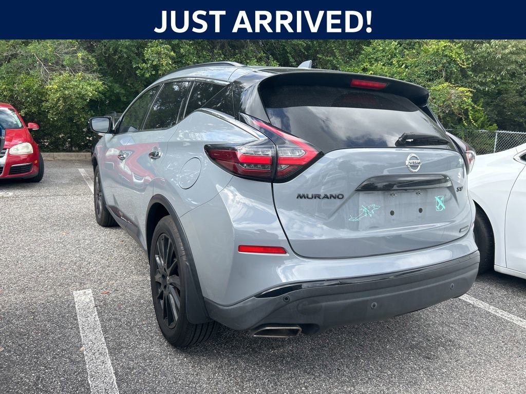 Used 2022 Nissan Murano SV w/ SV Midnight Edition Package FWD image 3
