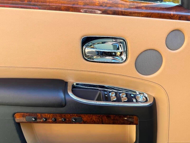 Used 2014 Rolls-Royce Ghost Base 4dr Sedan image 15