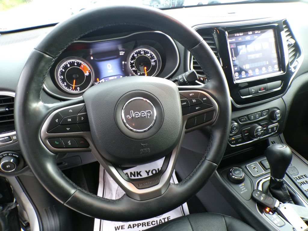 Used 2019 Jeep Cherokee Limited AWD/4WD image 12