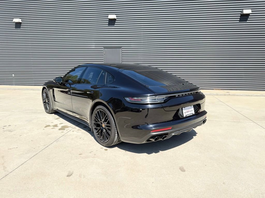 Used 2023 Porsche Panamera 4 Platinum Edition image 5