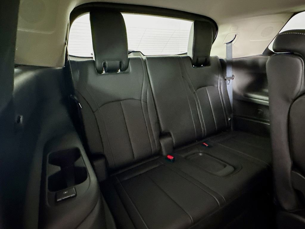 Certified 2026 INFINITI QX60 Luxe w/ Family Package image 36