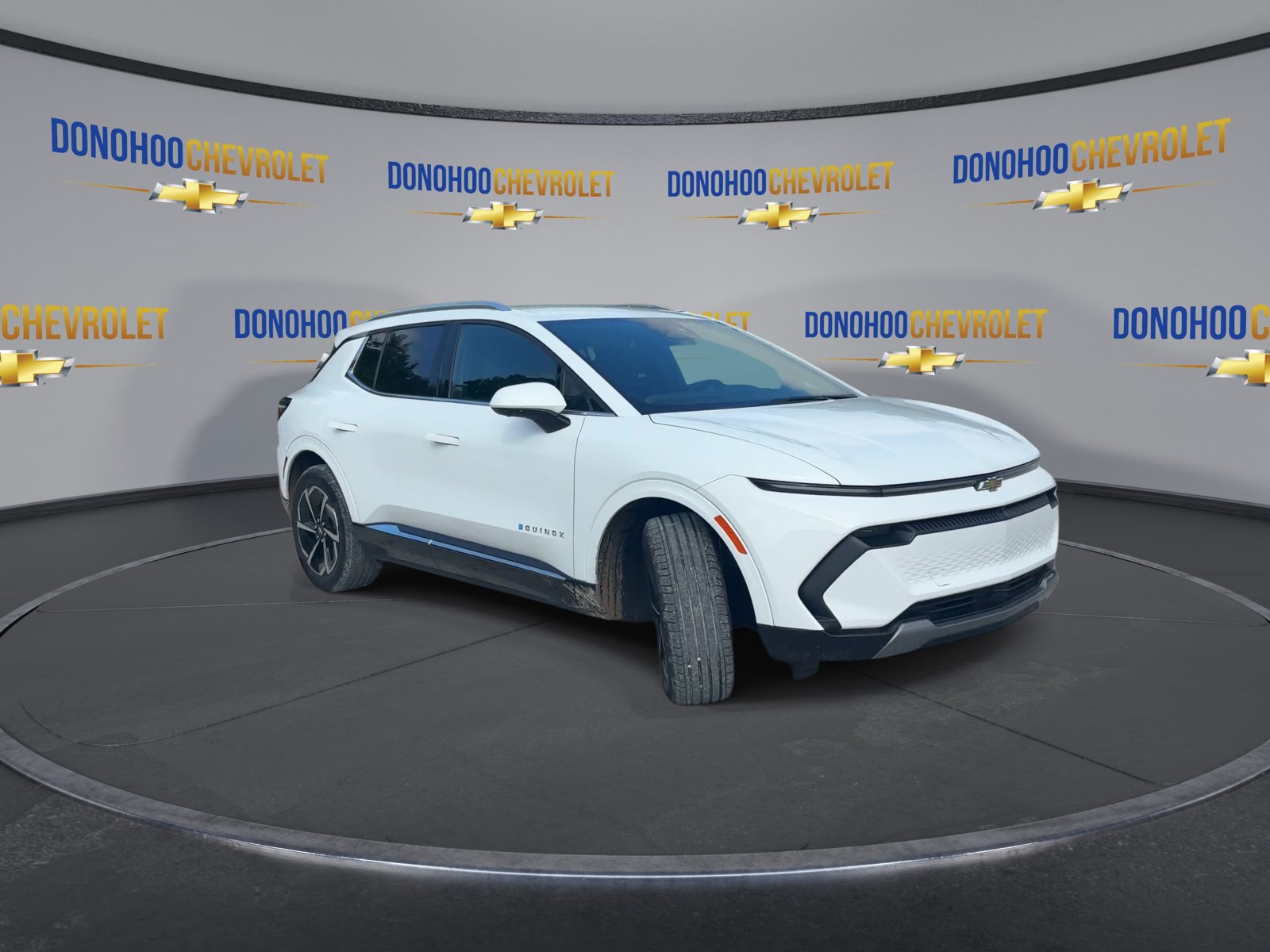 Used 2024 Chevrolet Equinox EV LT FWD image 5