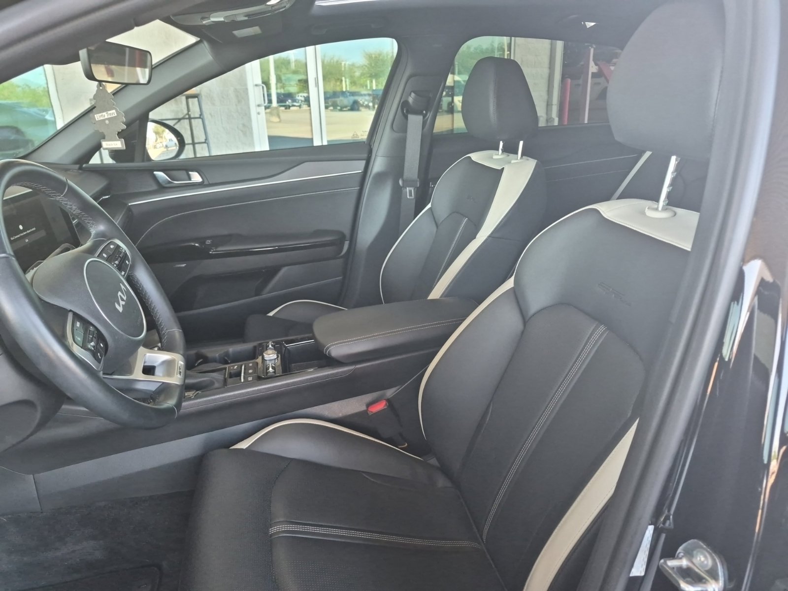 Used 2025 Kia K5 GT-Line w/ GT-Line Premium Package FWD image 11