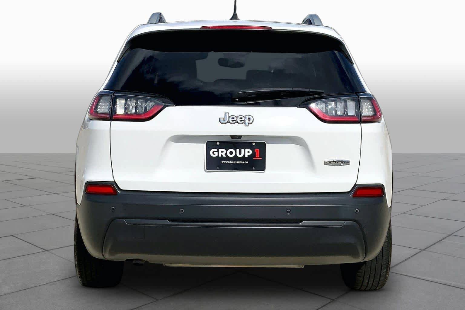 Used 2021 Jeep Cherokee Latitude Plus FWD image 5