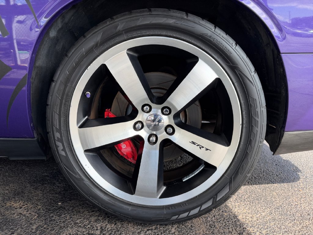 Used 2010 Dodge Challenger SRT8 w/ SRT Option Group II RWD image 37