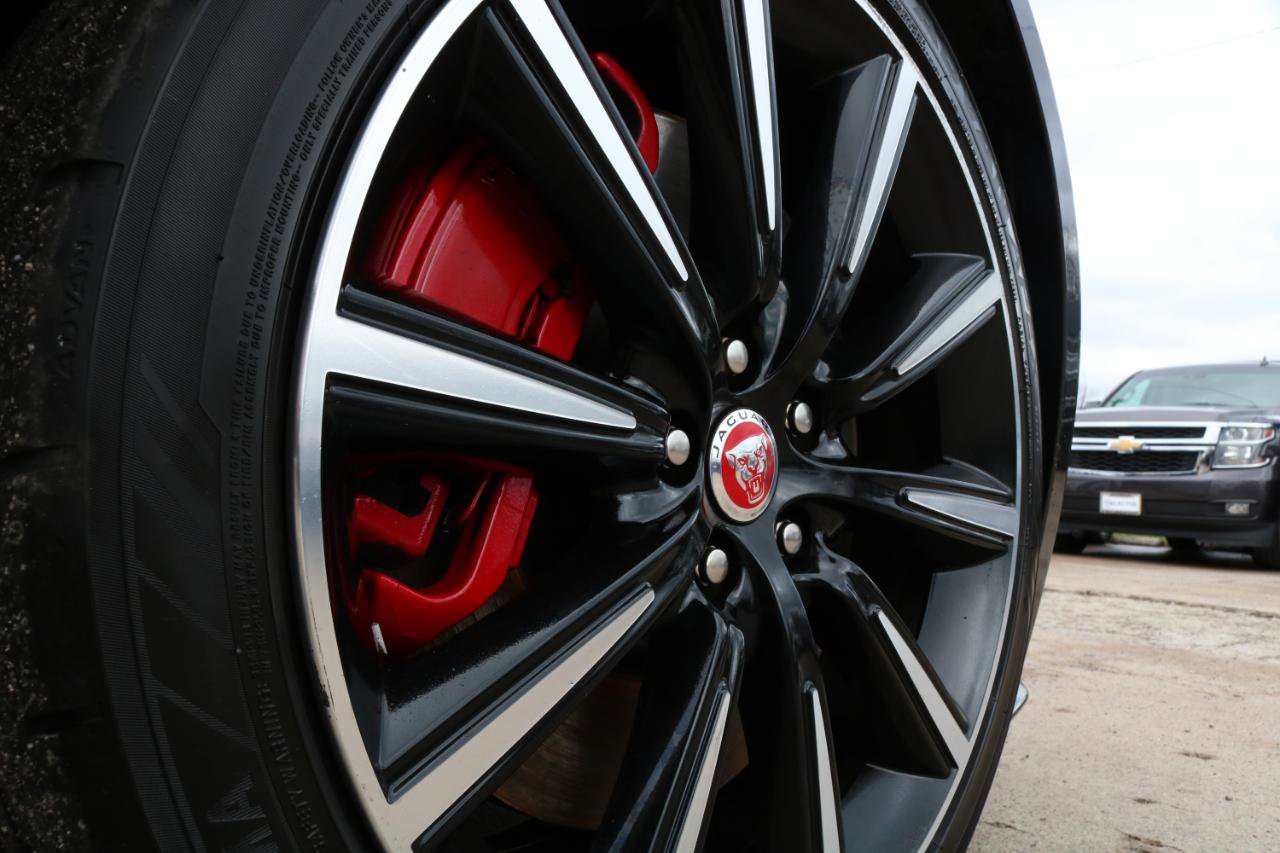 Used 2016 Jaguar F-TYPE S image 10