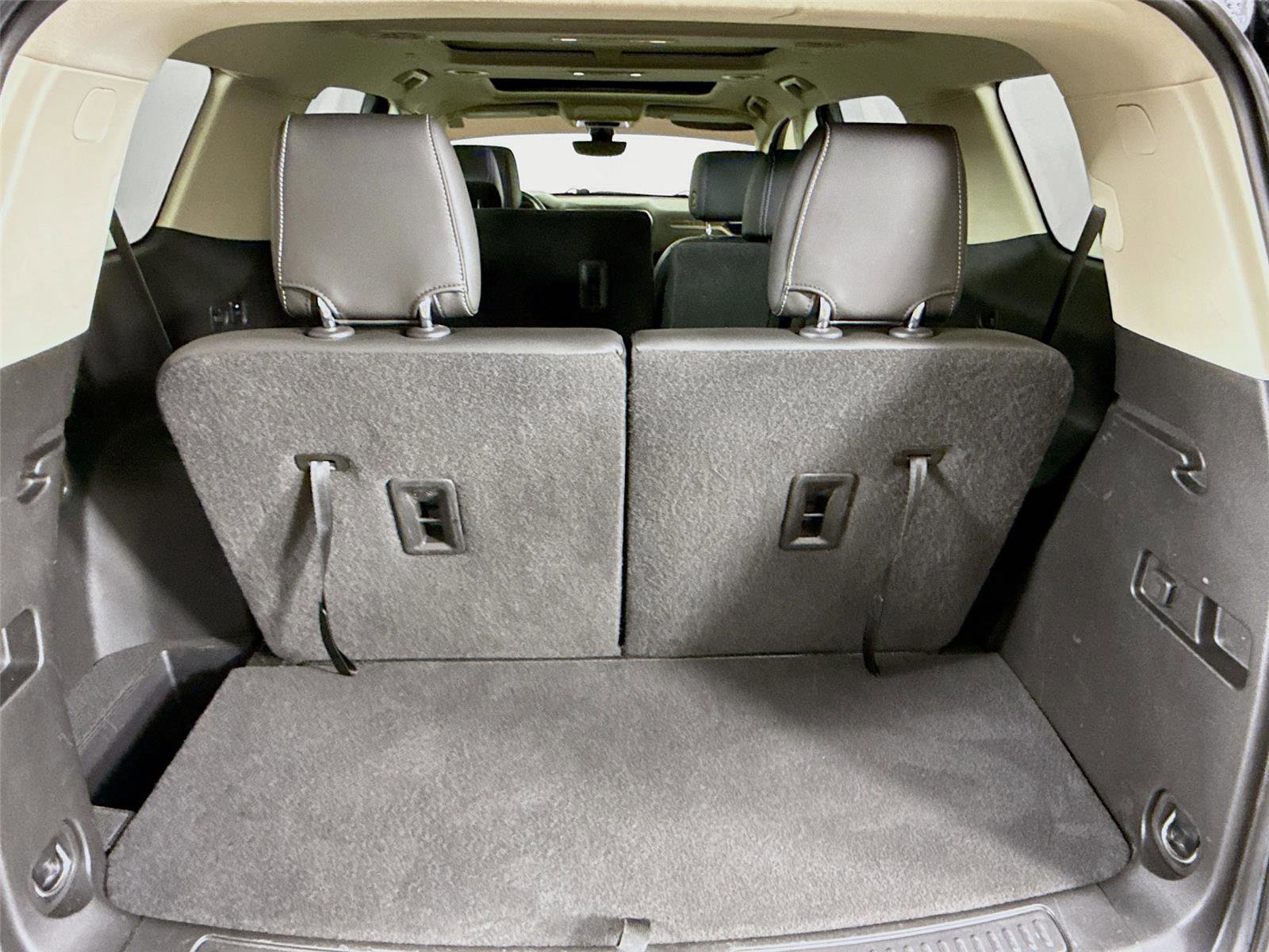 Used 2021 GMC Acadia Denali w/ GMC Pro Grade Package image 27