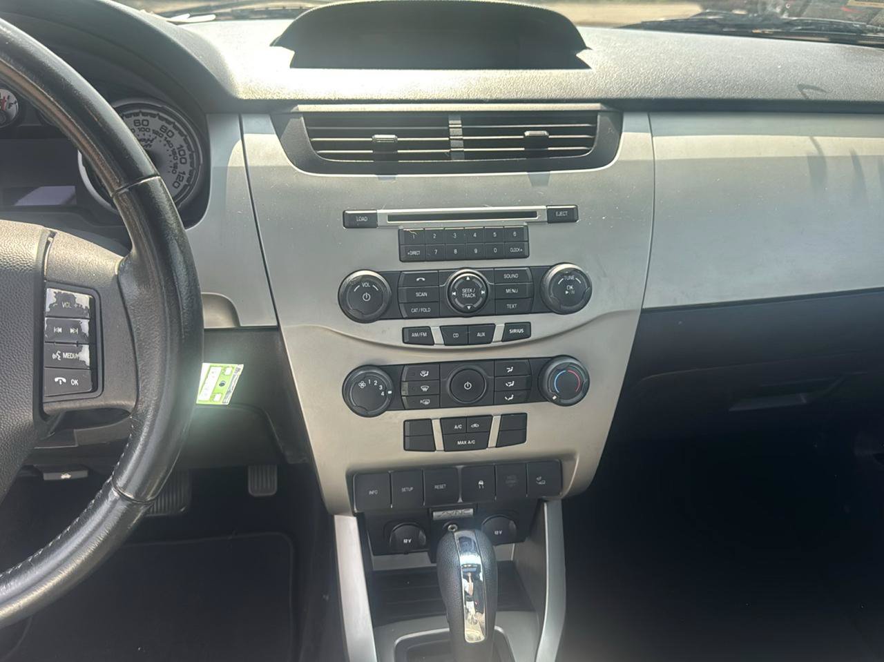 Used 2011 Ford Focus SES w/ 401A Rapid Spec Order Code FWD image 10