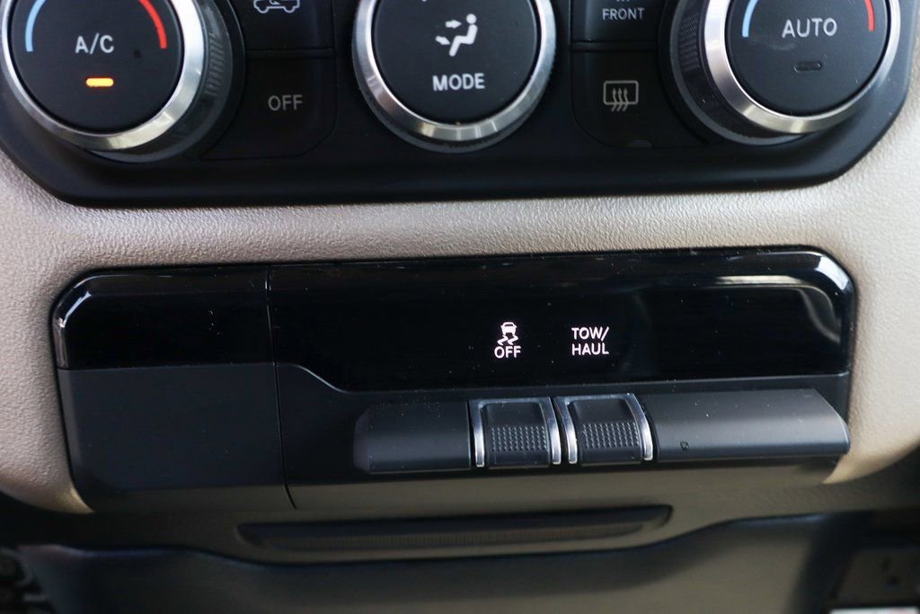 Used 2022 RAM 1500 Laramie AWD/4WD image 38