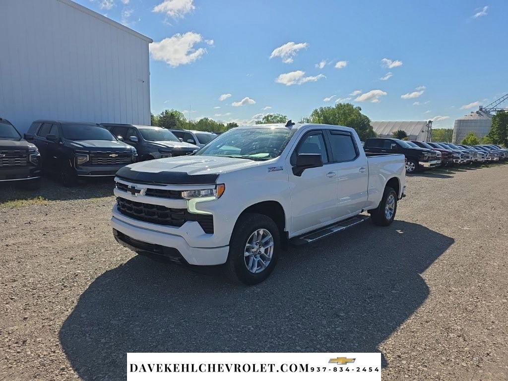 Used 2022 Chevrolet Silverado 1500 RST AWD/4WD image 1