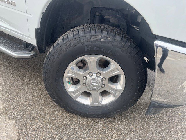 Used 2024 RAM 3500 Big Horn AWD/4WD image 38