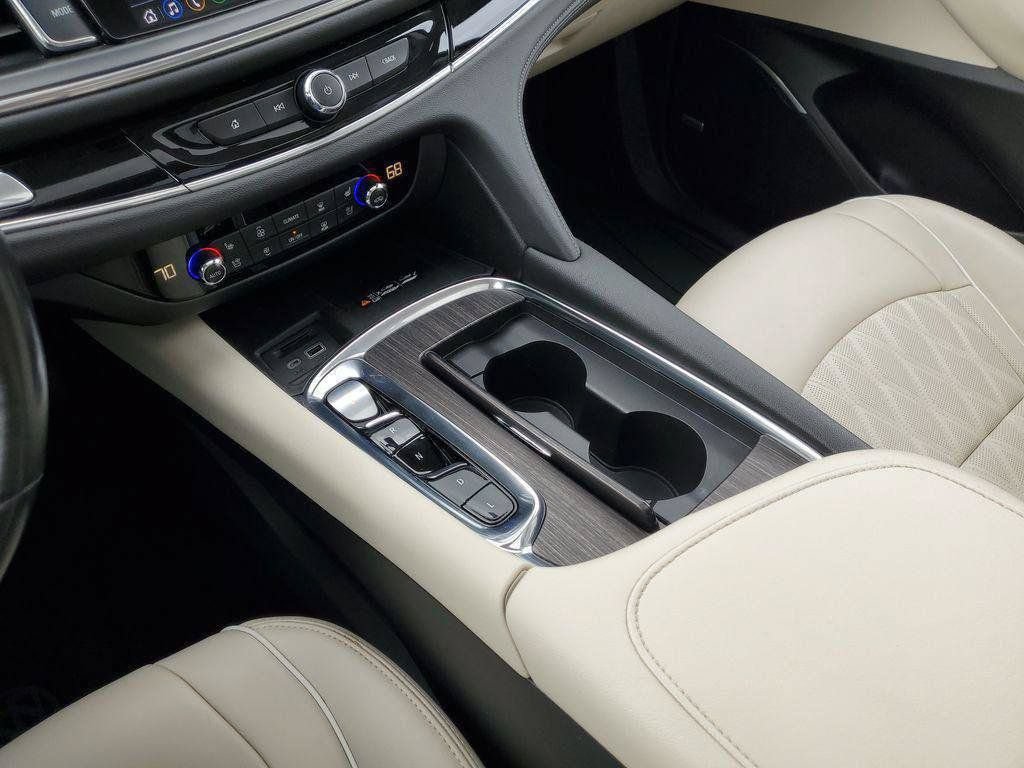 Used 2022 Buick Enclave Avenir w/ Avenir Technology Package AWD/4WD image 19