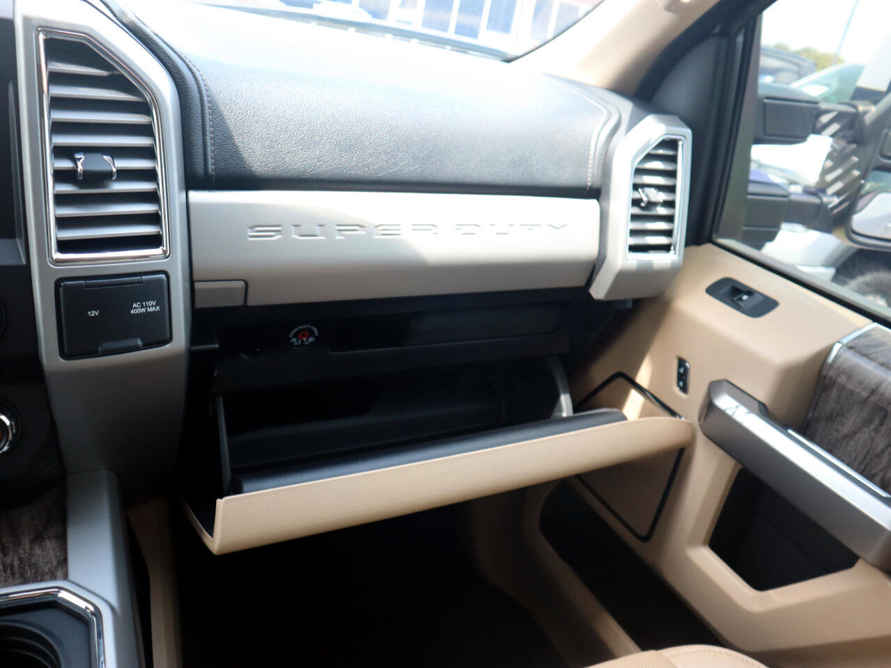 Used 2017 Ford F350 Lariat w/ Lariat Ultimate Package image 27