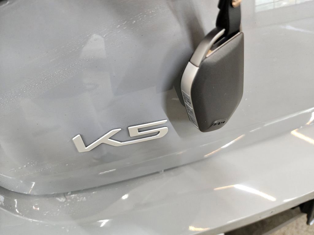 Used 2025 Kia K5 GT-Line AWD/4WD image 40