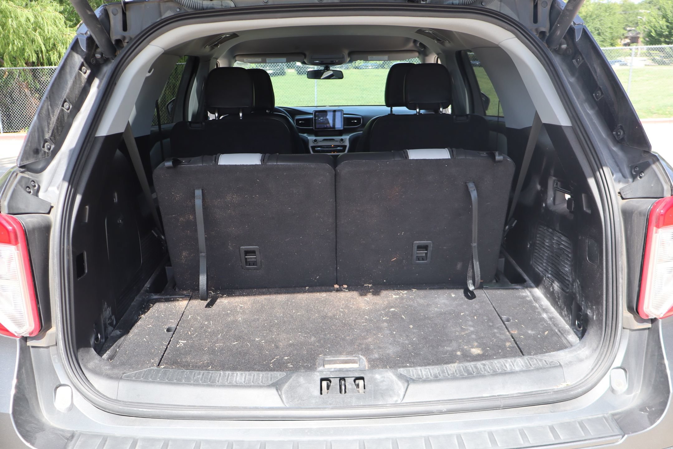 Certified 2021 Ford Explorer XLT w/ Equipment Group 202A RWD image 25