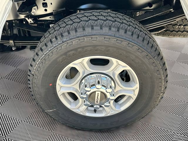 New 2026 Ford F350 XLT w/ FX4 Off-Road Package AWD/4WD image 19