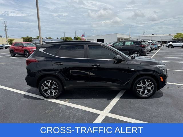 Used 2023 Kia Seltos EX AWD/4WD image 8