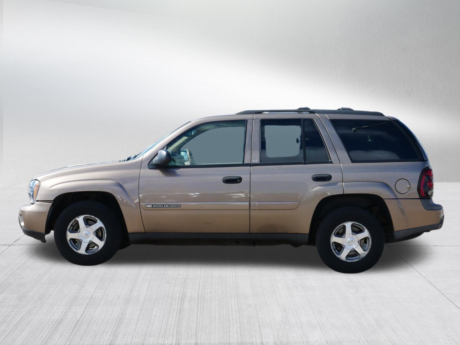 Used 2003 Chevrolet TrailBlazer LT w/ Driver Convenience Package image 4
