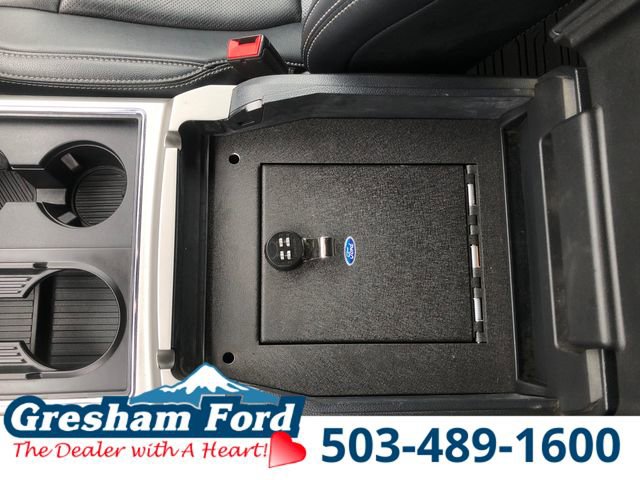 Certified 2022 Ford F350 Lariat w/ Tremor Off-Road Package AWD/4WD image 34