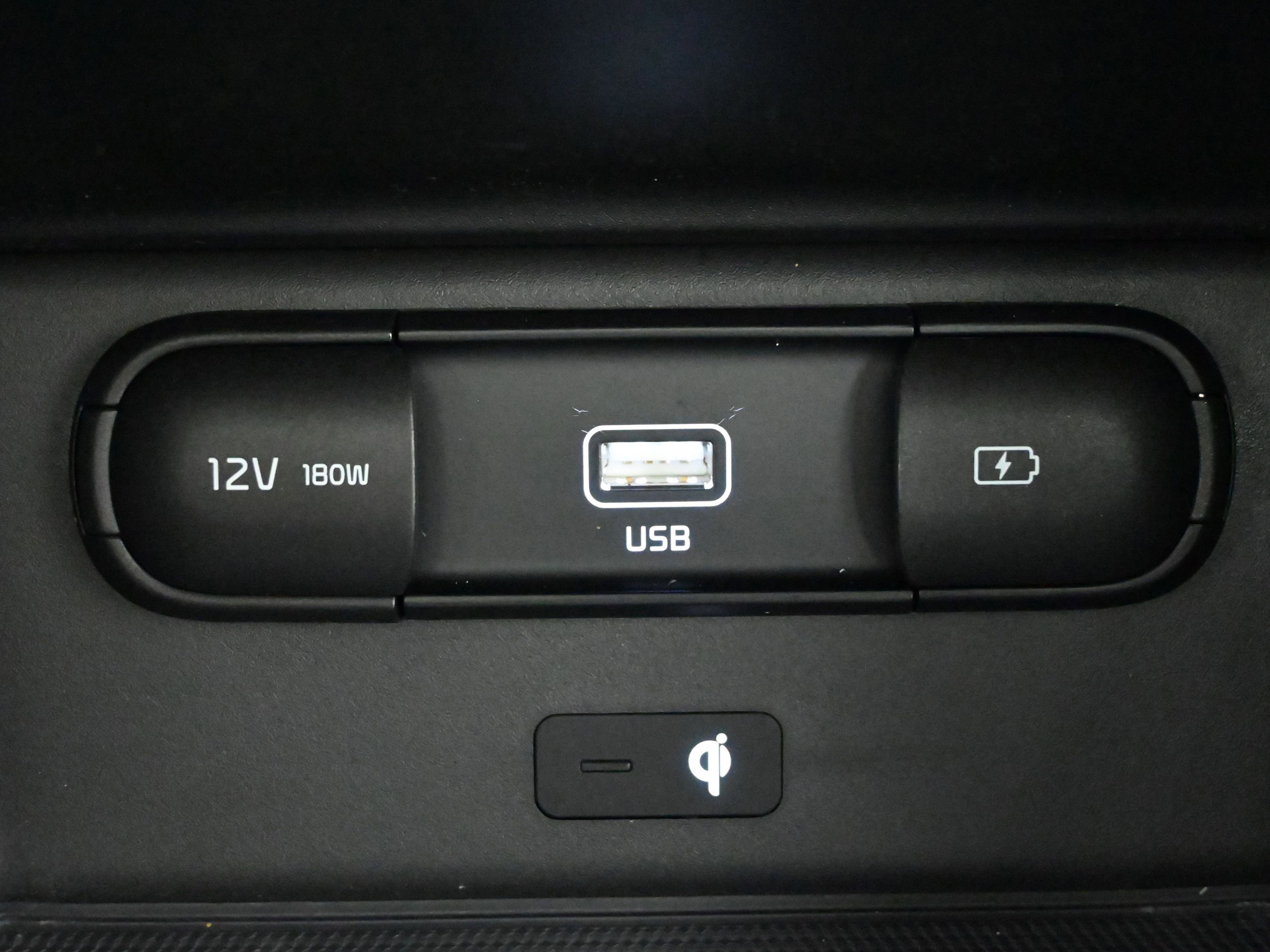 Used 2022 Kia Telluride SX w/ SX Prestige Package image 18