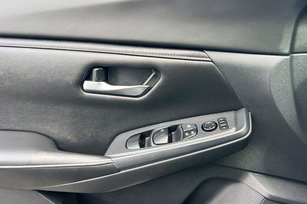 Used 2023 Nissan Sentra SV w/ All-Weather Package image 11