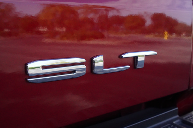 Used 2024 GMC Sierra 1500 SLT w/ SLT Premium Plus Package AWD/4WD image 42