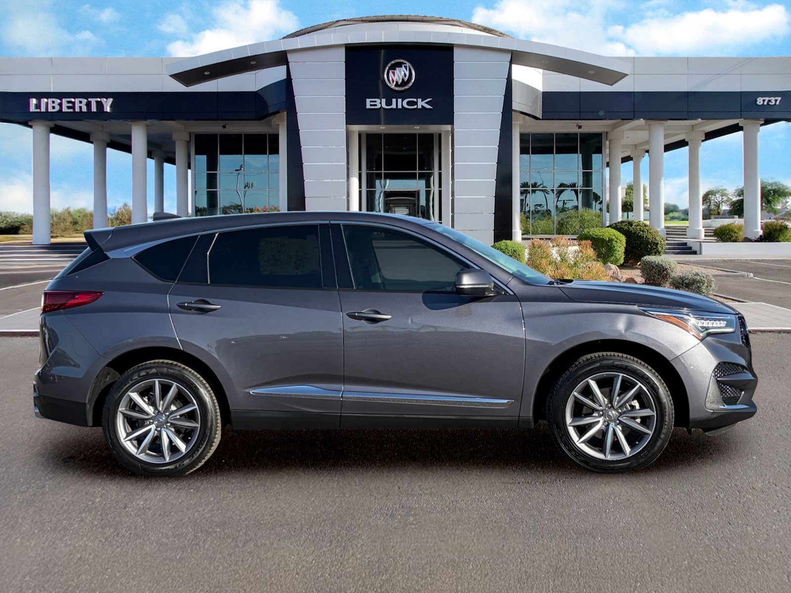Used 2021 Acura RDX w/ Technology Package FWD image 3