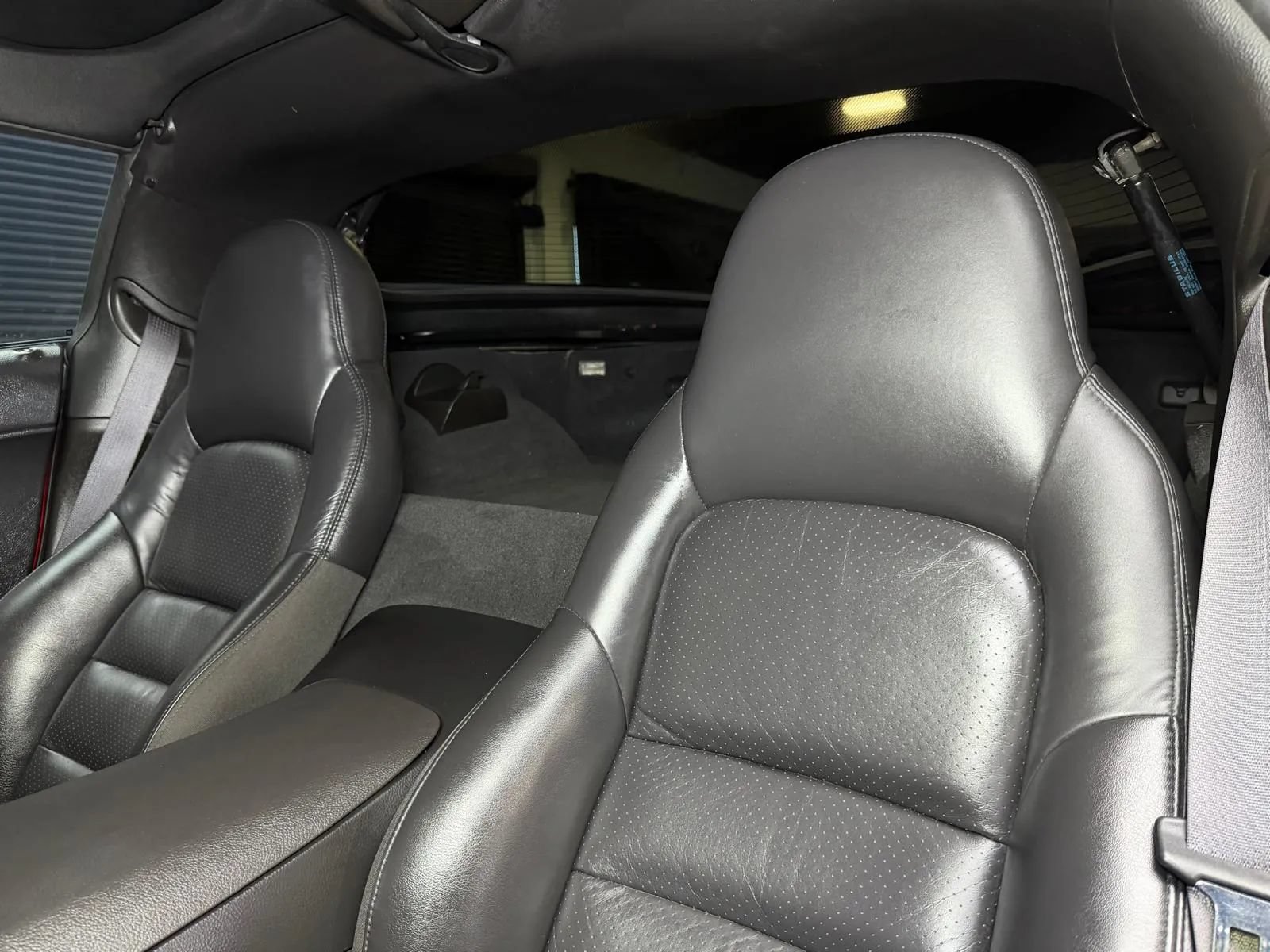 Used 2008 Chevrolet Corvette Coupe w/ Preferred Equipment Group RWD image 21