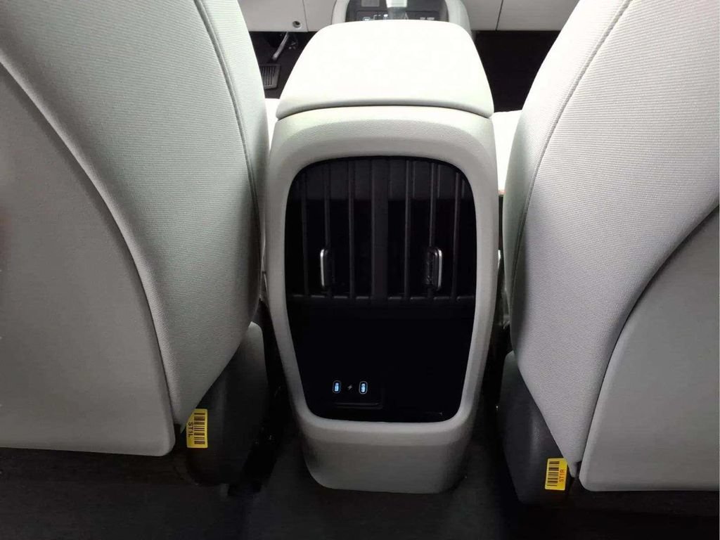 New 2026 Hyundai Kona SEL Sport FWD image 13