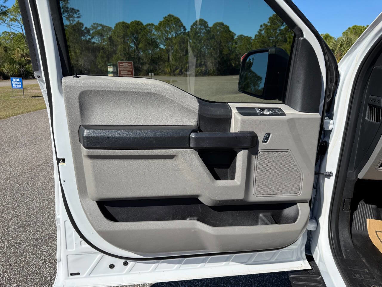 Used 2018 Ford F150 XL w/ Equipment Group 101A Mid RWD image 9