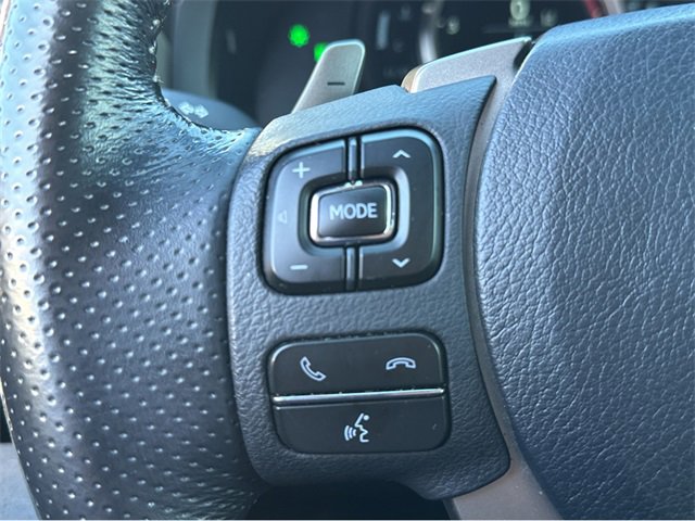 Used 2017 Lexus IS 200t image 29