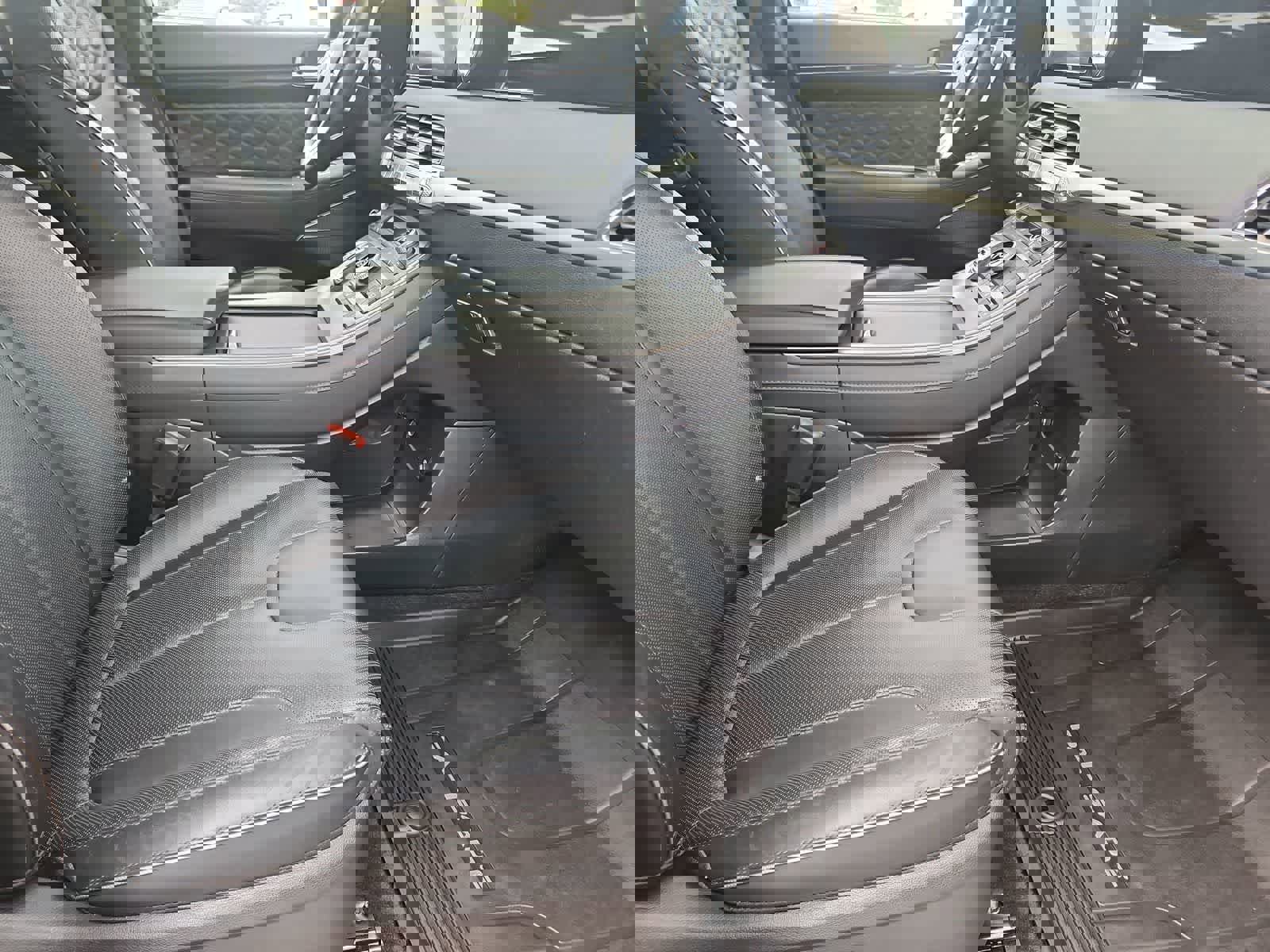 Used 2022 Hyundai Palisade Calligraphy w/ Winter Package image 22