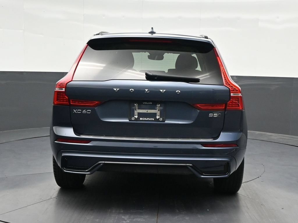 Certified 2024 Volvo XC60 B5 Core w/ Protection Package Premier AWD/4WD image 5
