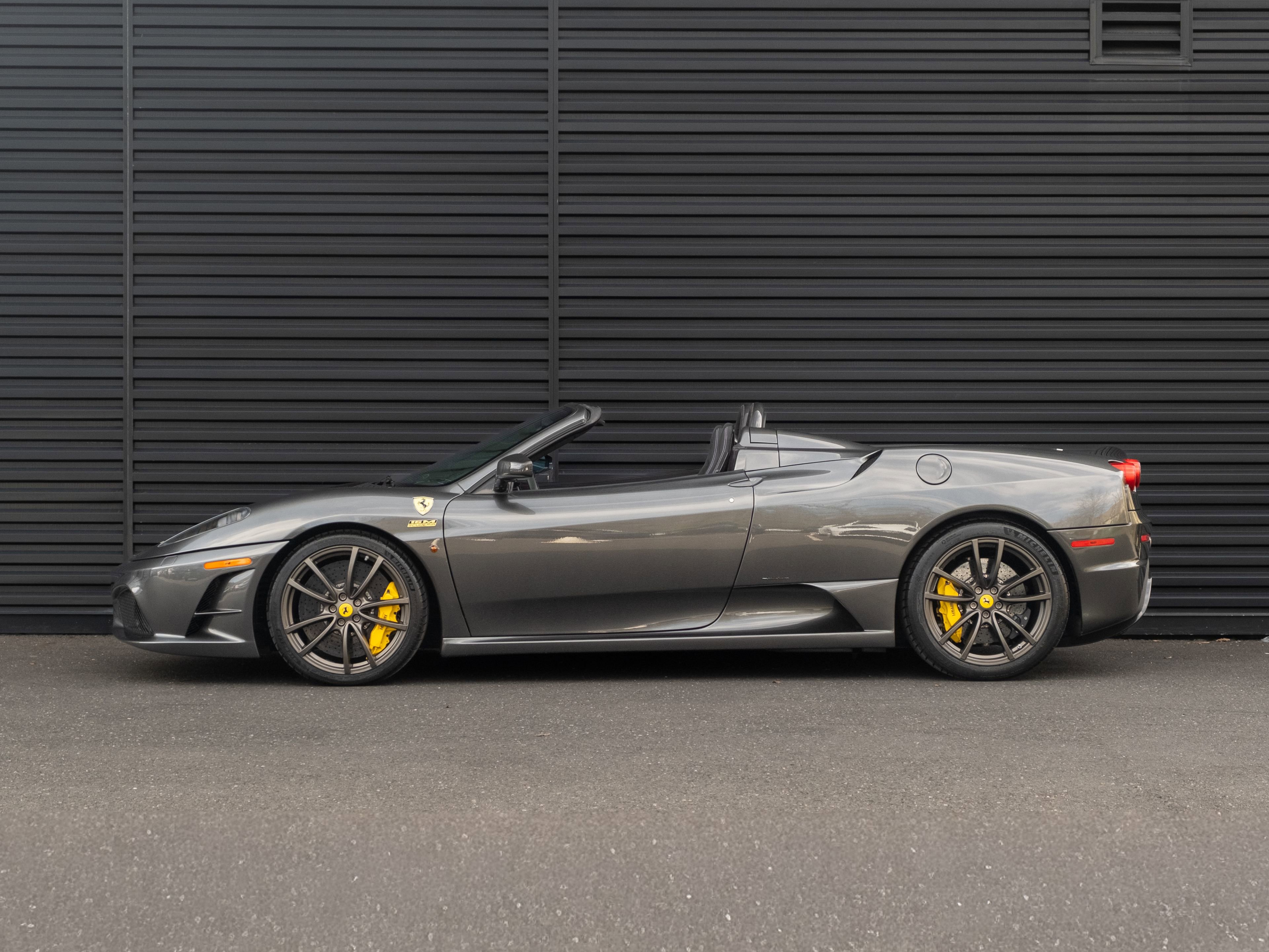 Used 2009 Ferrari F430 Scuderia RWD image 2