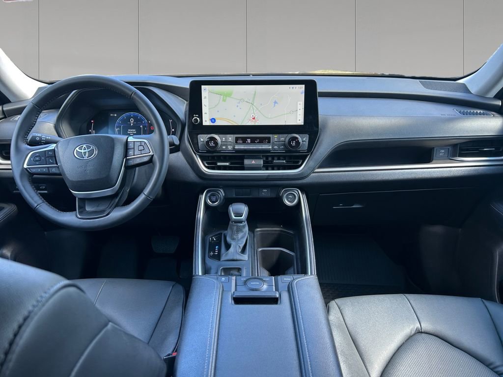 Used 2026 Toyota Grand Highlander XLE image 12