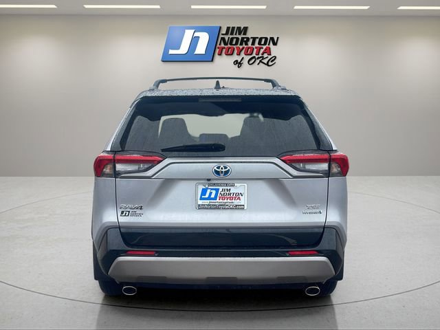 Used 2023 Toyota RAV4 XSE AWD/4WD image 6