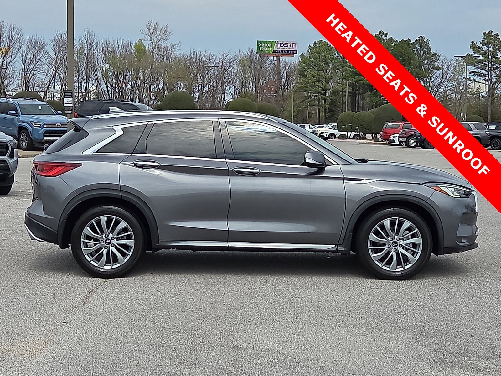 Used 2023 INFINITI QX50 Luxe FWD image 6