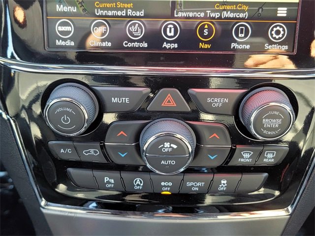 Used 2021 Jeep Grand Cherokee Limited image 23