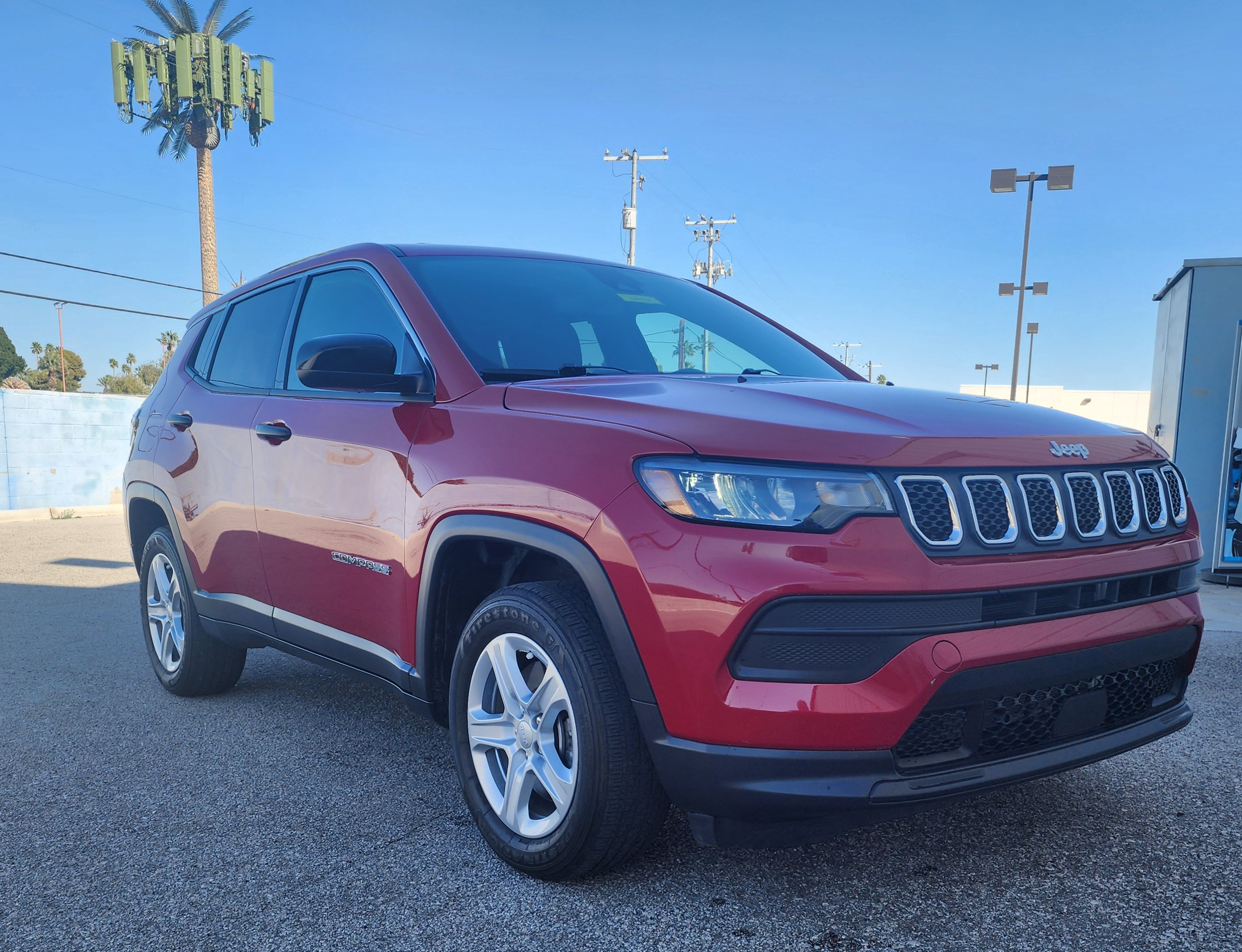 Used 2023 Jeep Compass Sport image 3