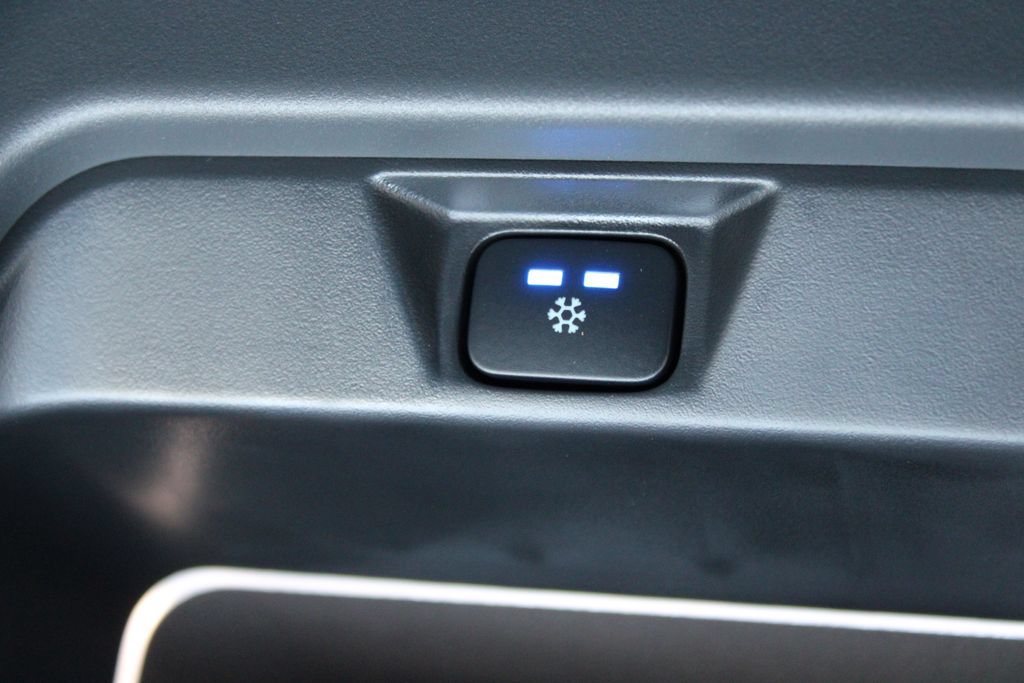 New 2026 Land Rover Defender 110 S AWD/4WD image 23