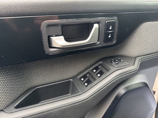 Used 2024 INEOS Grenadier Base image 23