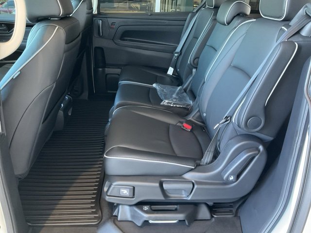 New 2026 Honda Odyssey Touring image 19