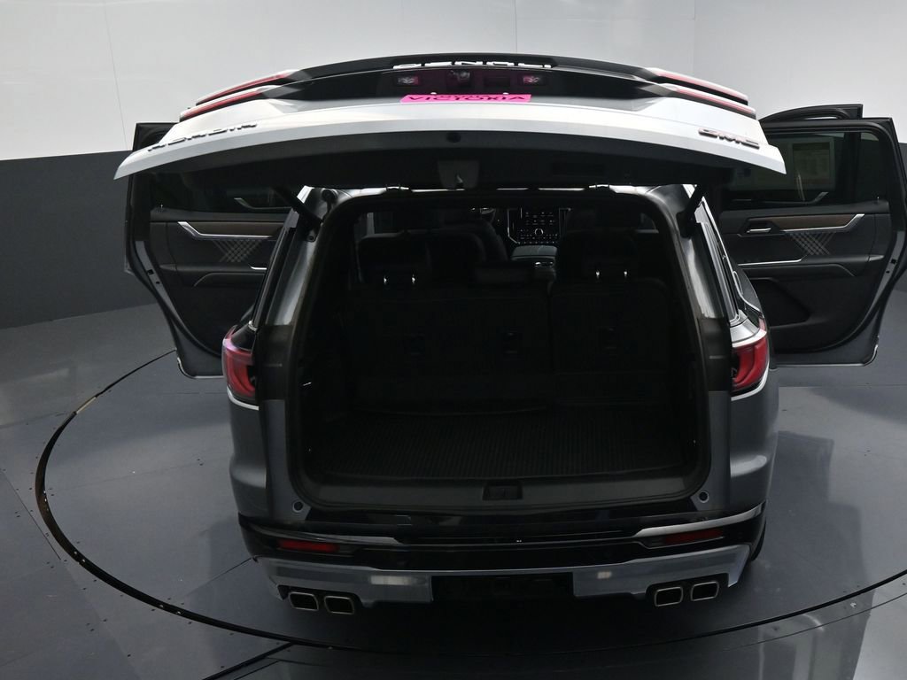 Used 2024 GMC Acadia Denali image 23