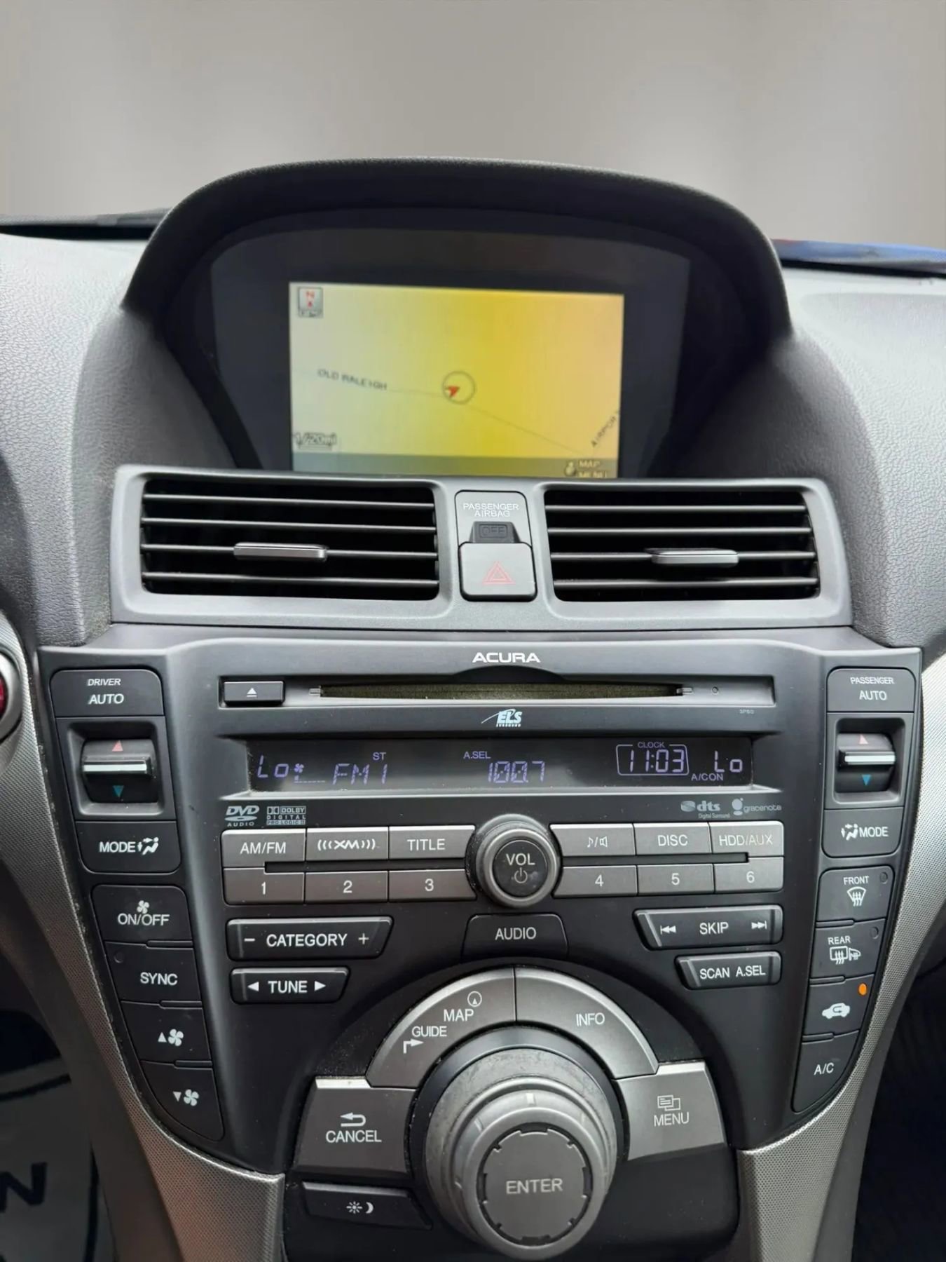 Used 2010 Acura TL SH-AWD image 15