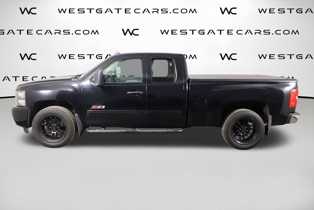 Used 2010 Chevrolet Silverado 1500 LTZ w/ Z71 Appearance Package AWD/4WD image 5