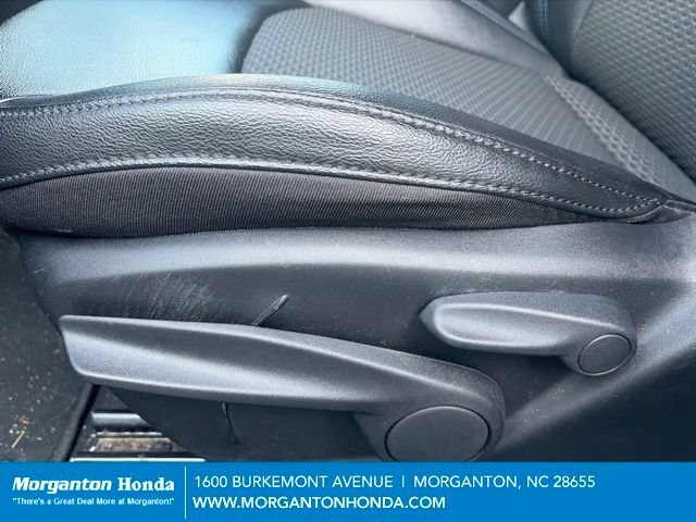 Used 2024 Jeep Compass Latitude AWD/4WD image 13